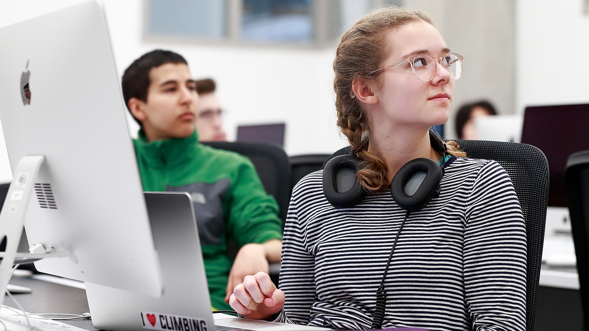 CSCO 210: Intermediate Creative Coding with JavaScript